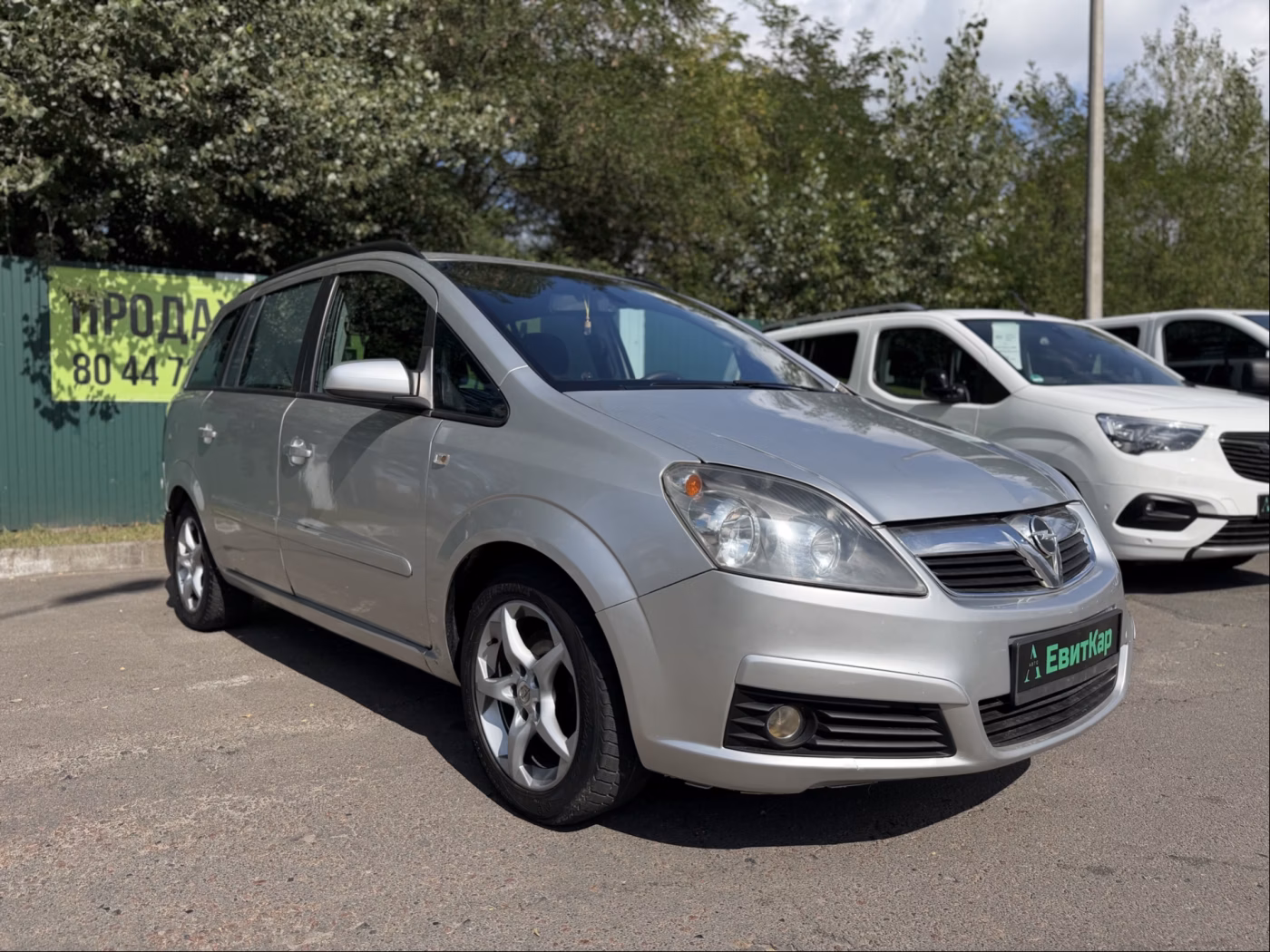 Opel Zafira фото 4