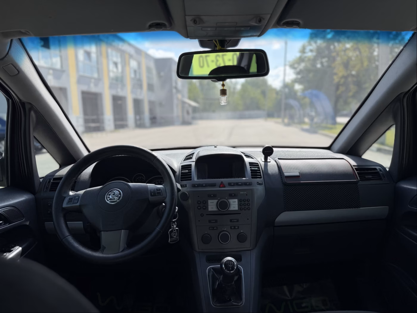 Opel Zafira фото 13