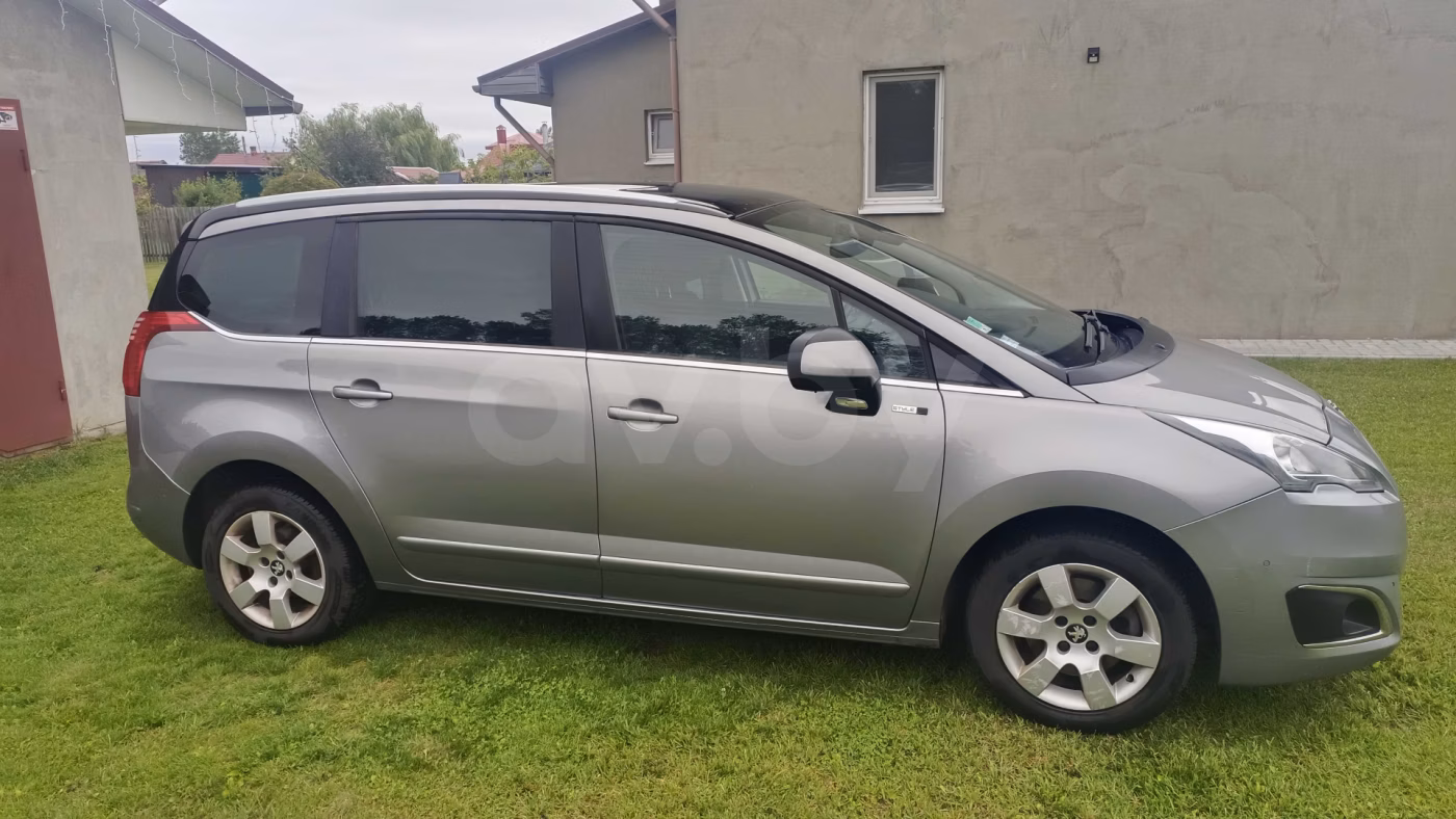 Peugeot 5008 фото 4