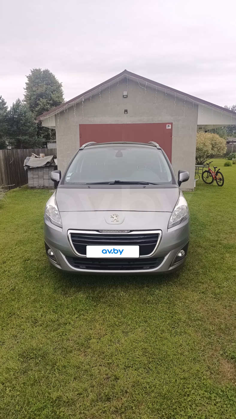 Peugeot 5008 фото 2