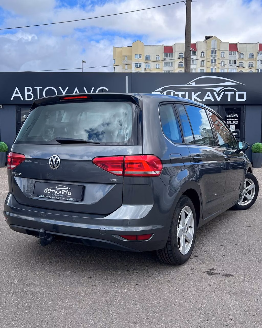 Volkswagen Touran фото 6