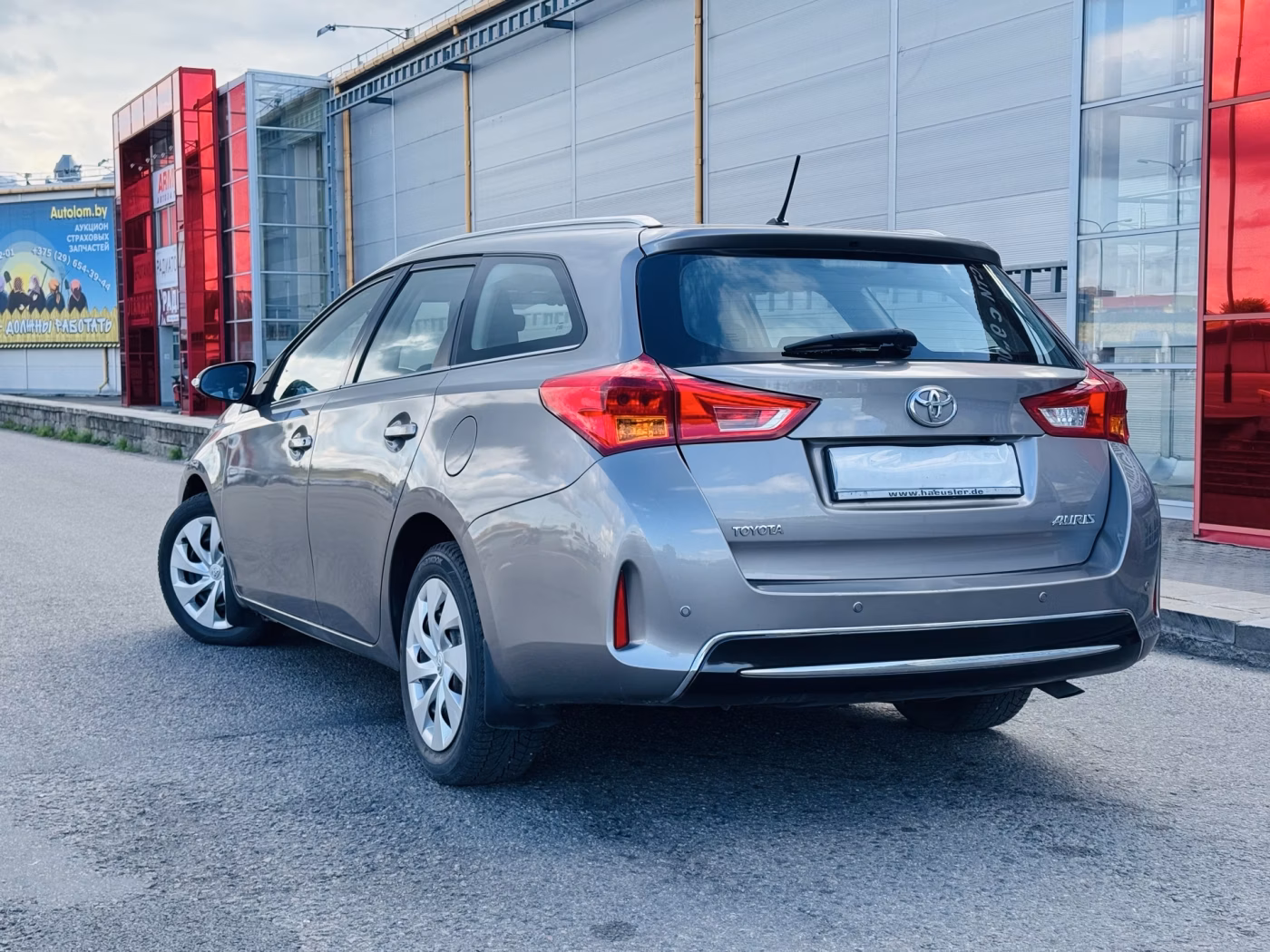 Toyota Auris фото 4