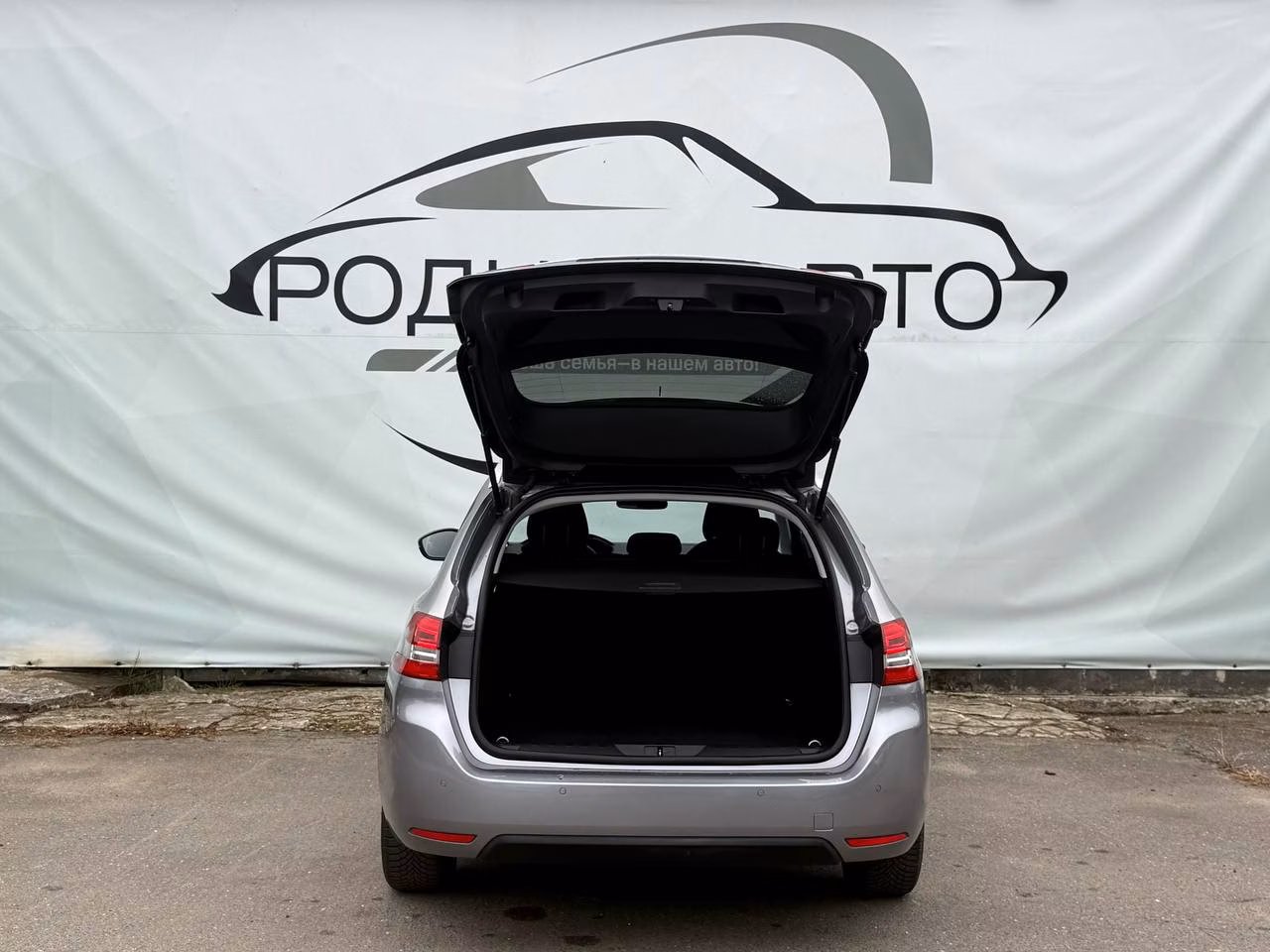 Peugeot 308 фото 7