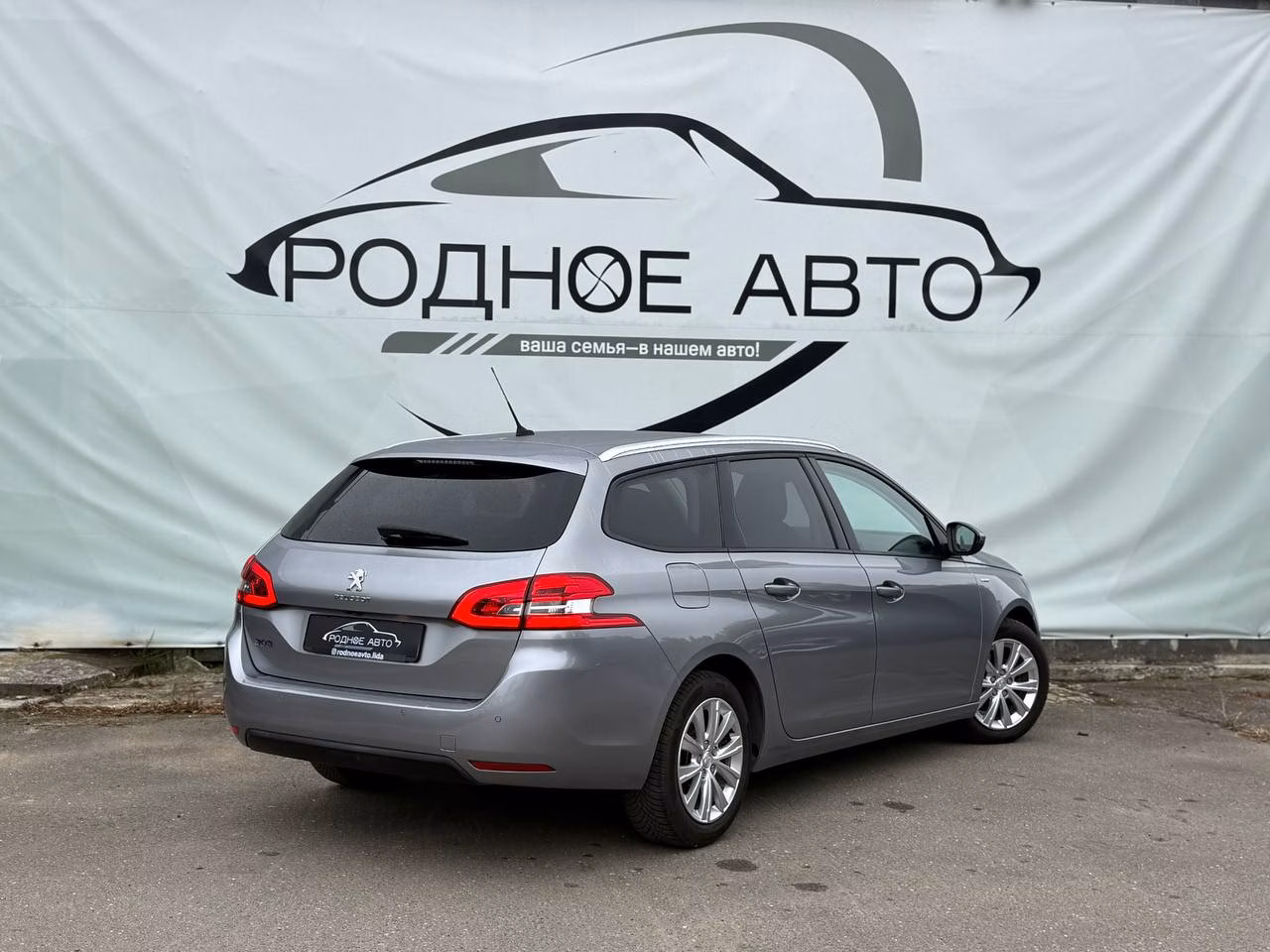Peugeot 308 фото 6