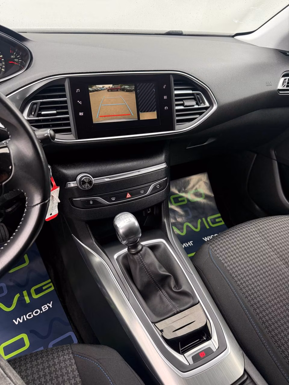 Peugeot 308 фото 12