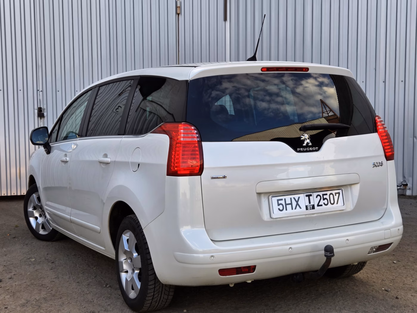 Peugeot 5008 фото 3
