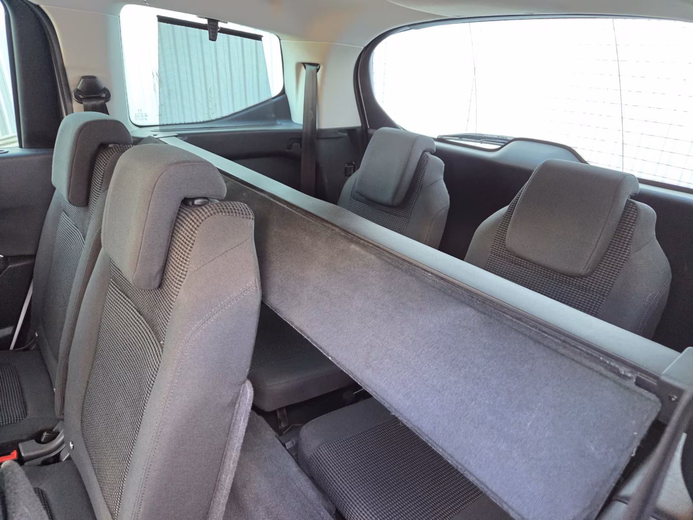 Peugeot 5008 фото 5