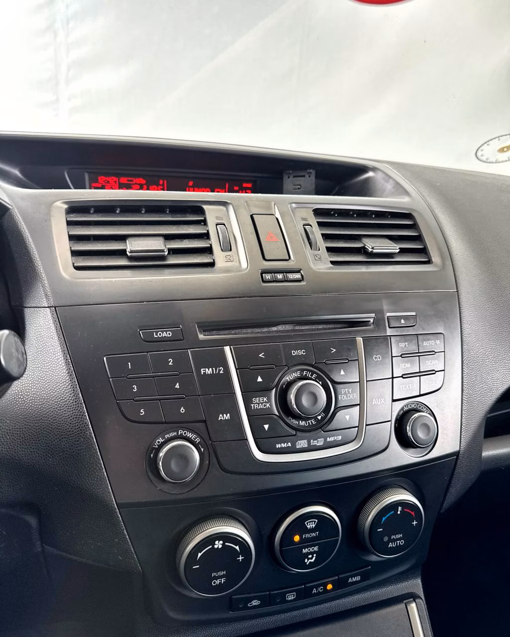 Mazda 5 фото 11