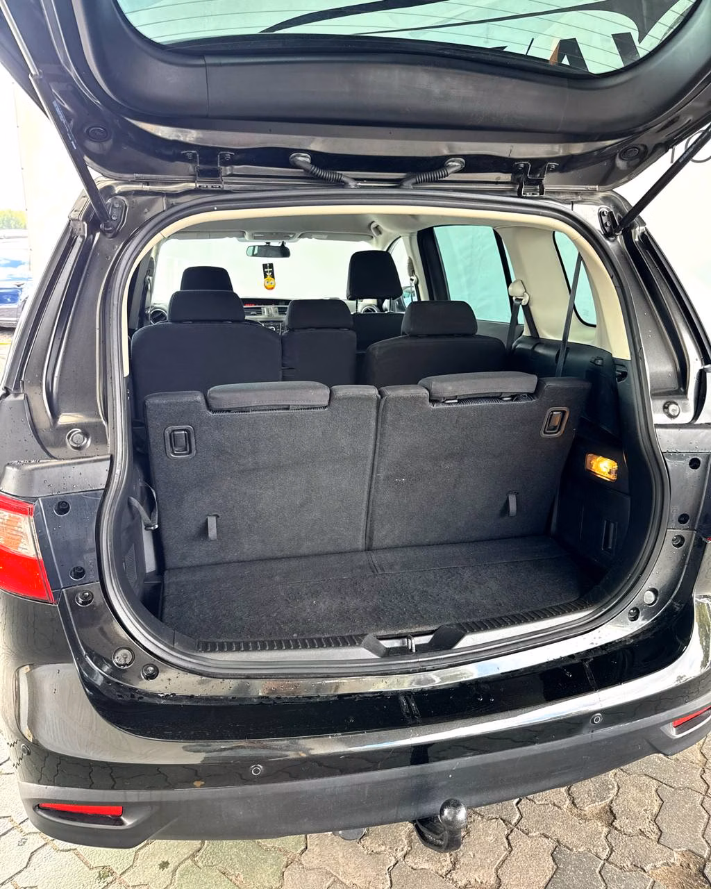 Mazda 5 фото 15