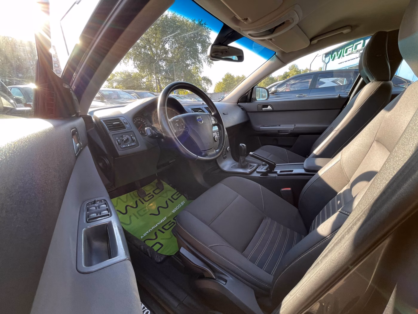 Volvo V50 фото 10