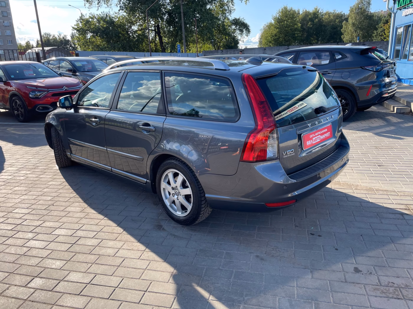 Volvo V50 фото 7