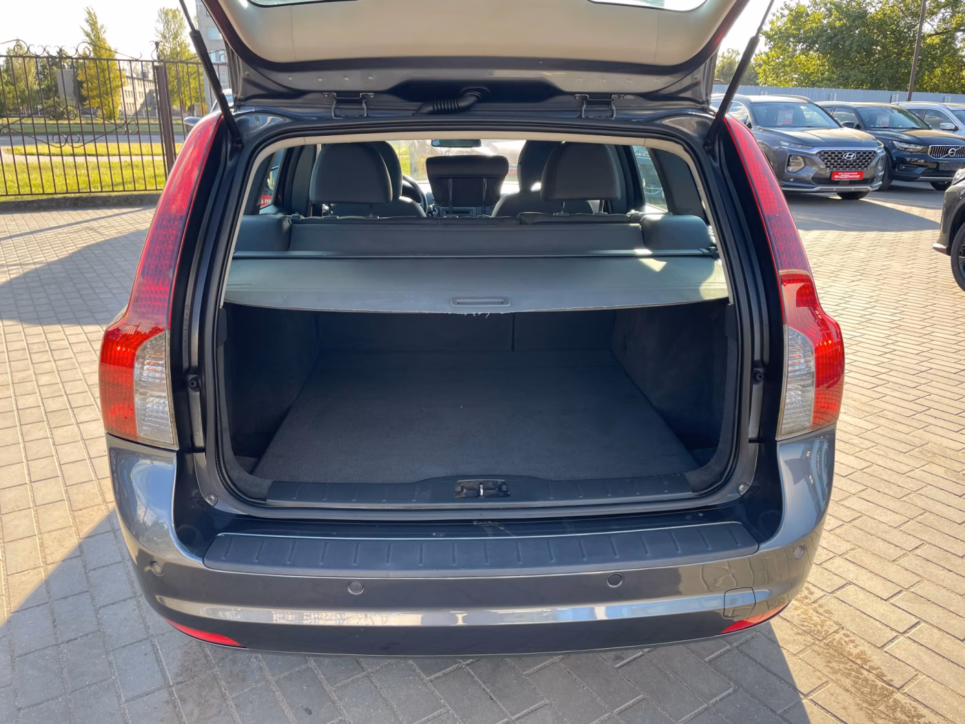 Volvo V50 фото 9