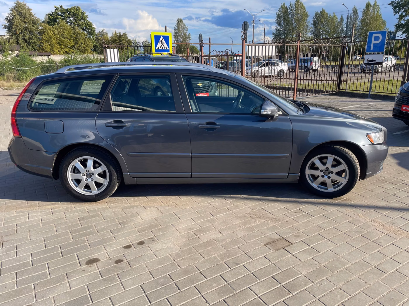 Volvo V50 фото 4