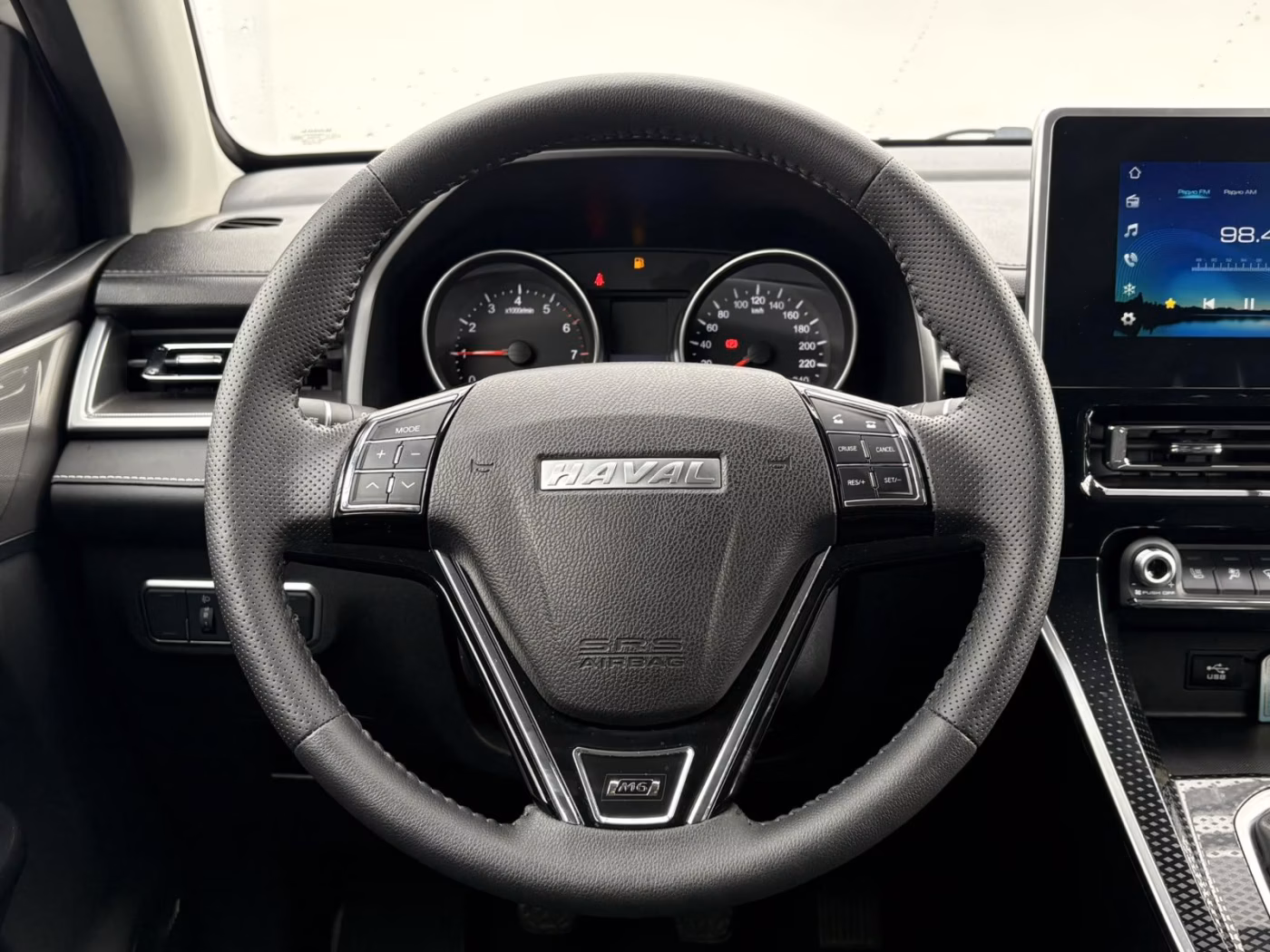 Haval M6 фото 8