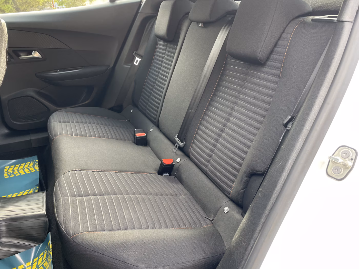 Peugeot 2008 фото 9