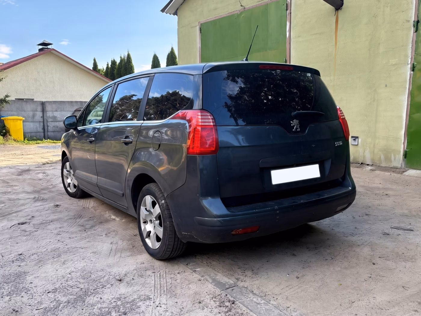 Peugeot 5008 фото 3