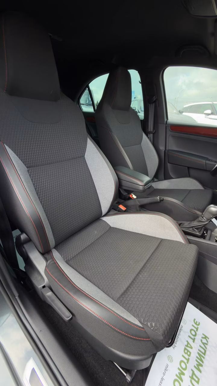 Volkswagen Polo Sedan фото 19