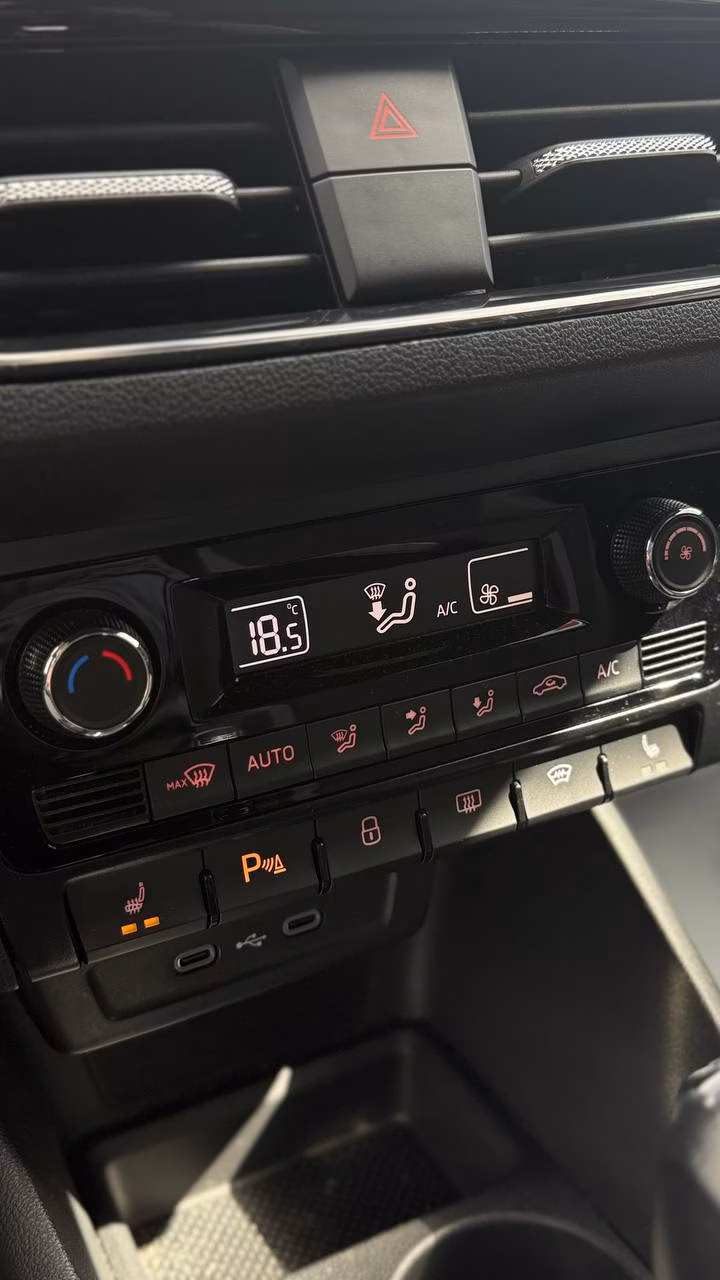 Volkswagen Polo Sedan фото 17