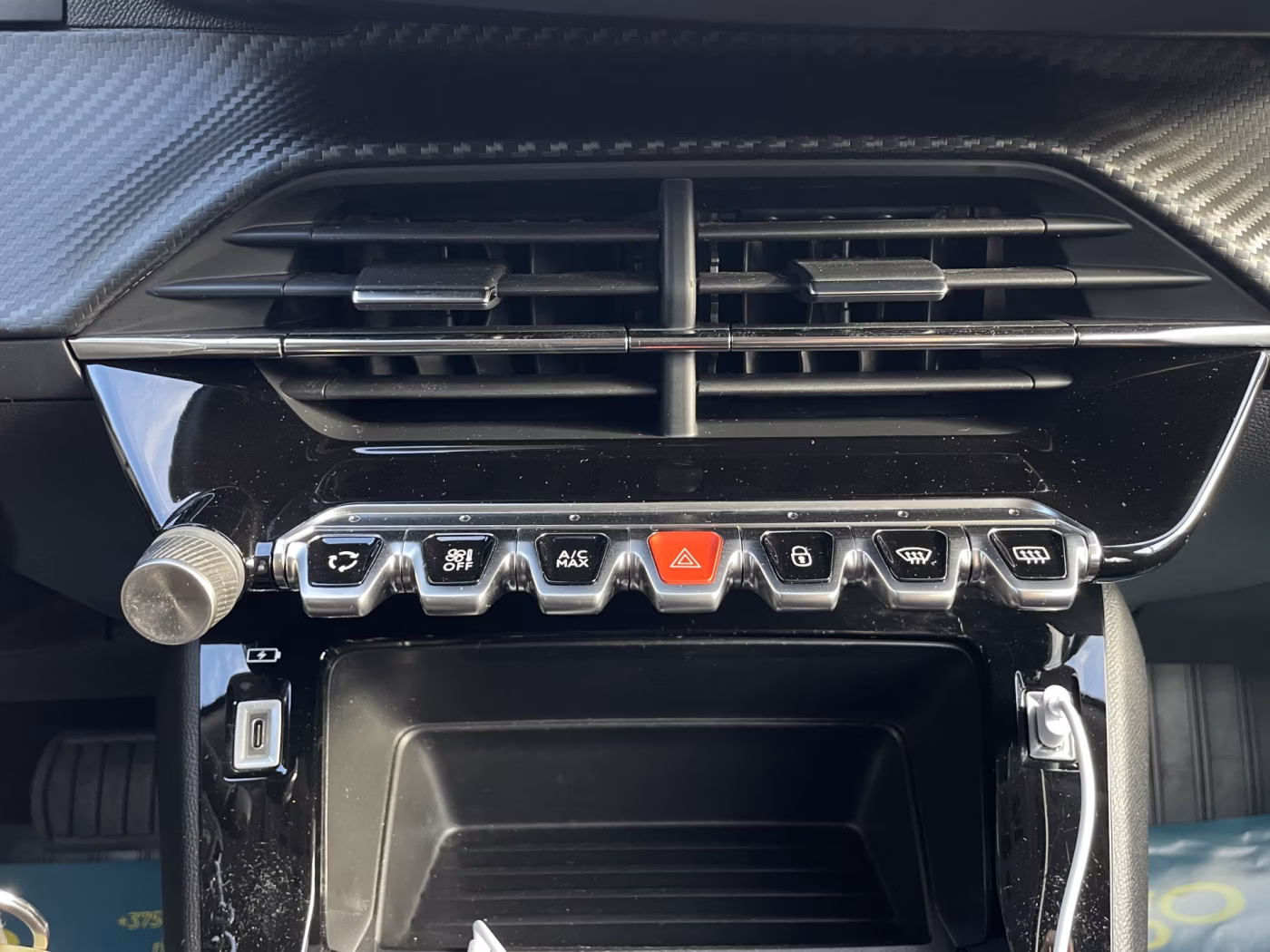 Peugeot 2008 фото 16