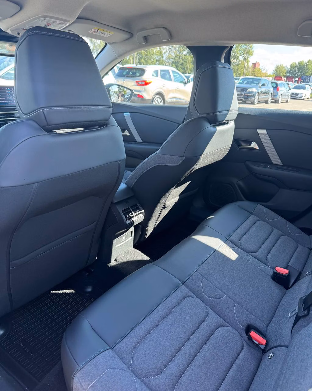 Citroen C4 фото 11