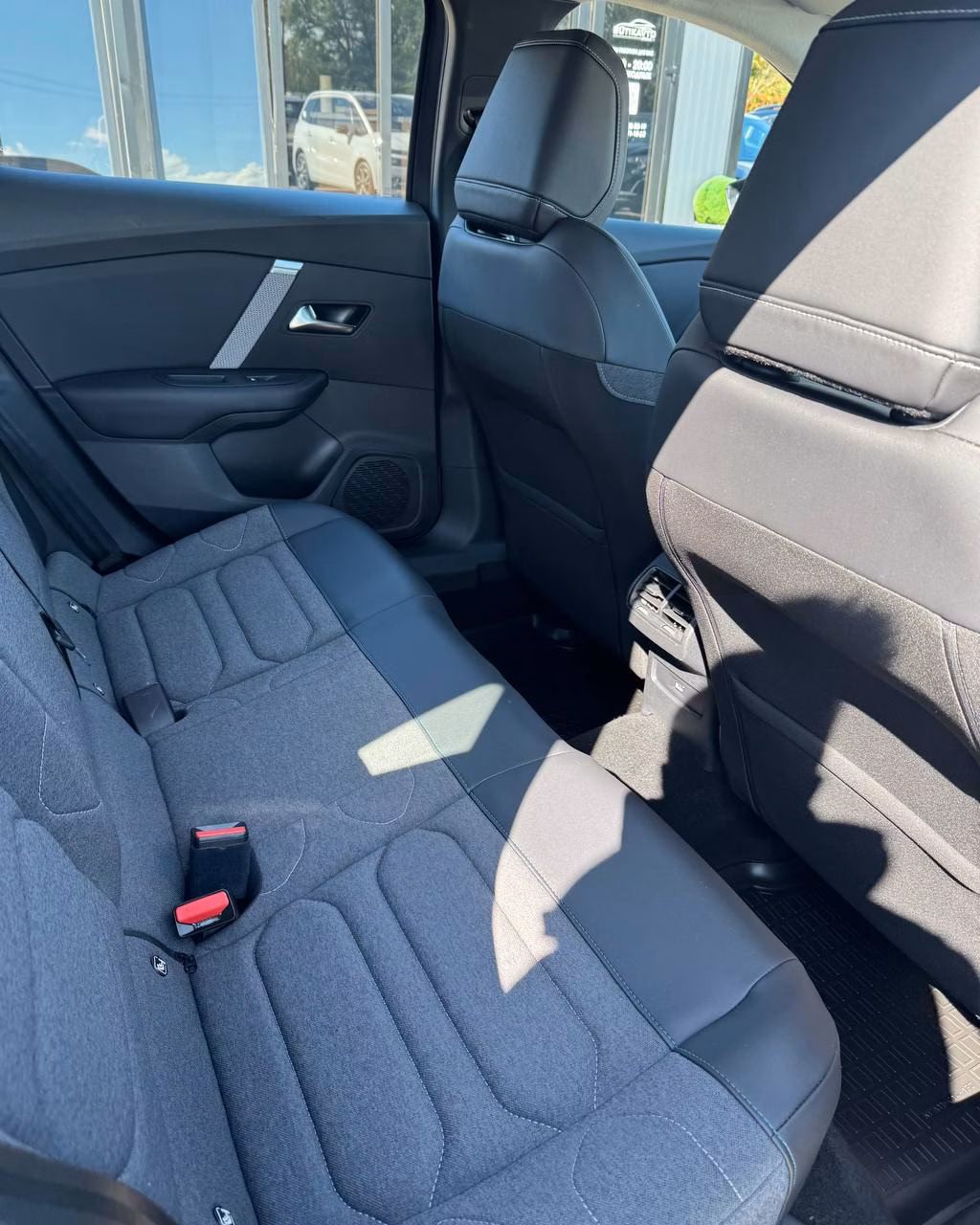 Citroen C4 фото 13
