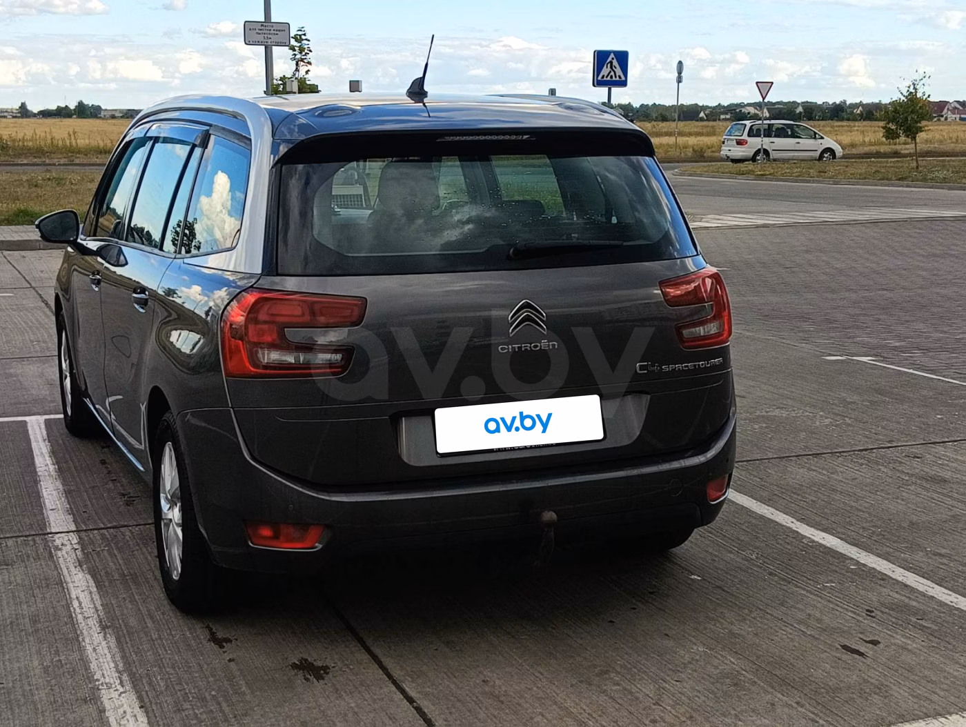 Citroen C4 Grand Spacetourer фото 14