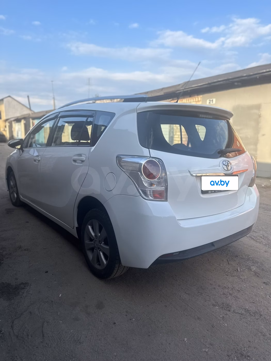 Toyota Verso фото 4