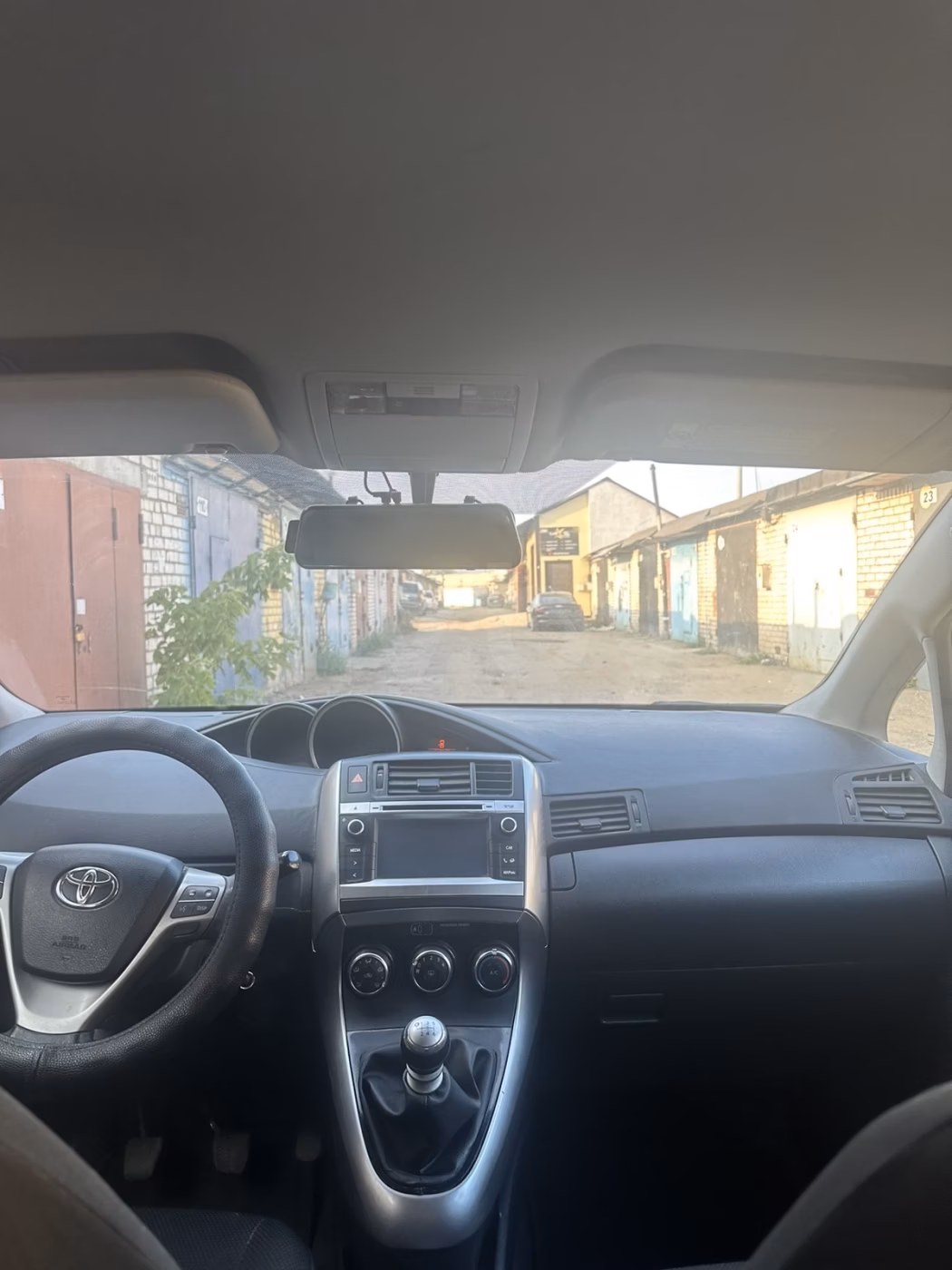 Toyota Verso фото 12