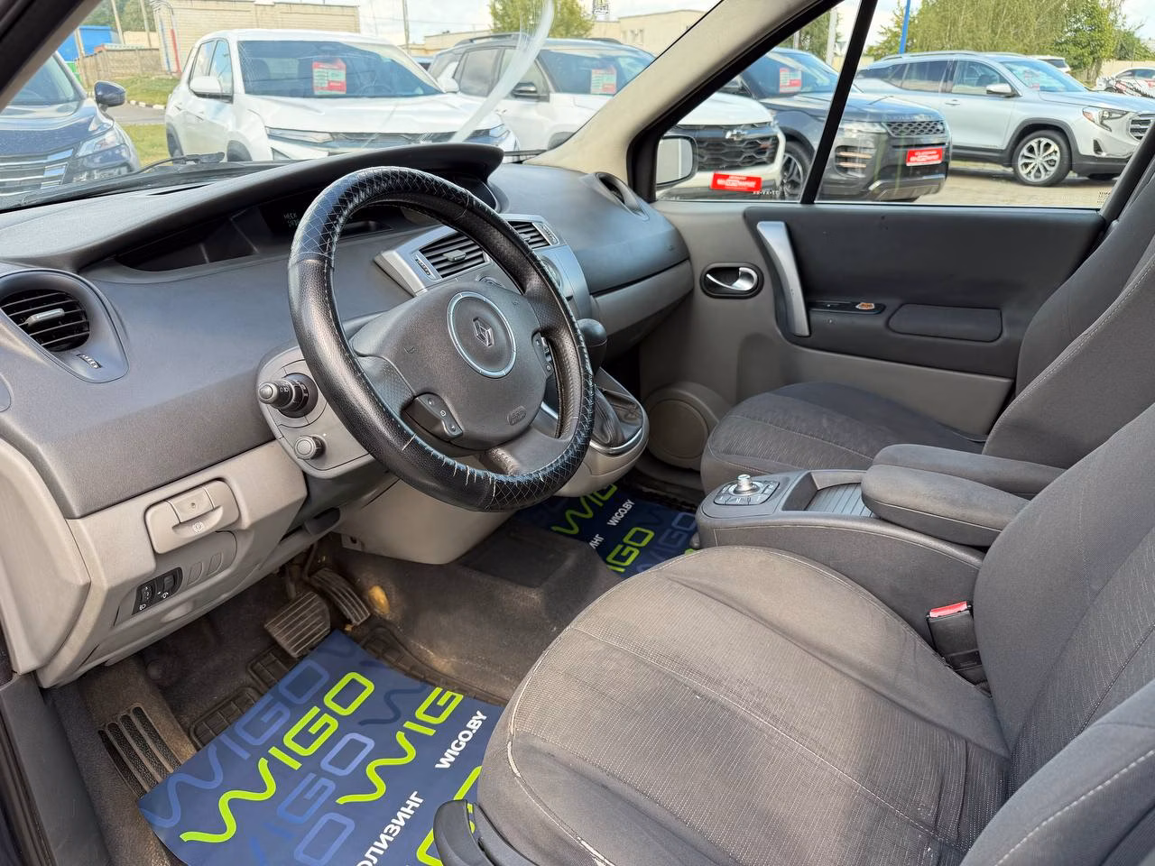 Renault Scenic фото 9
