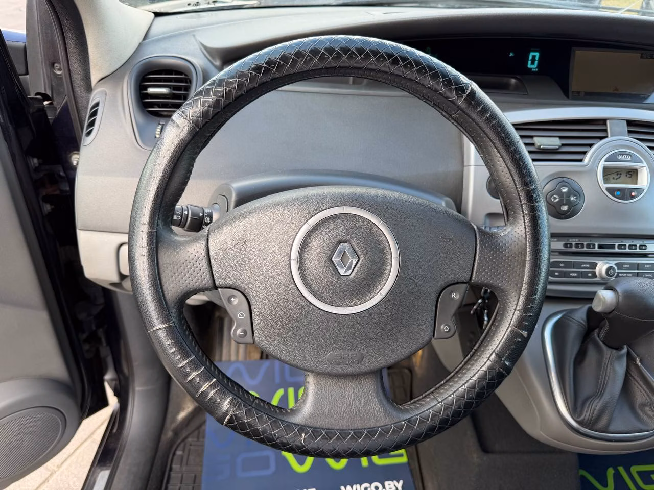 Renault Scenic фото 10