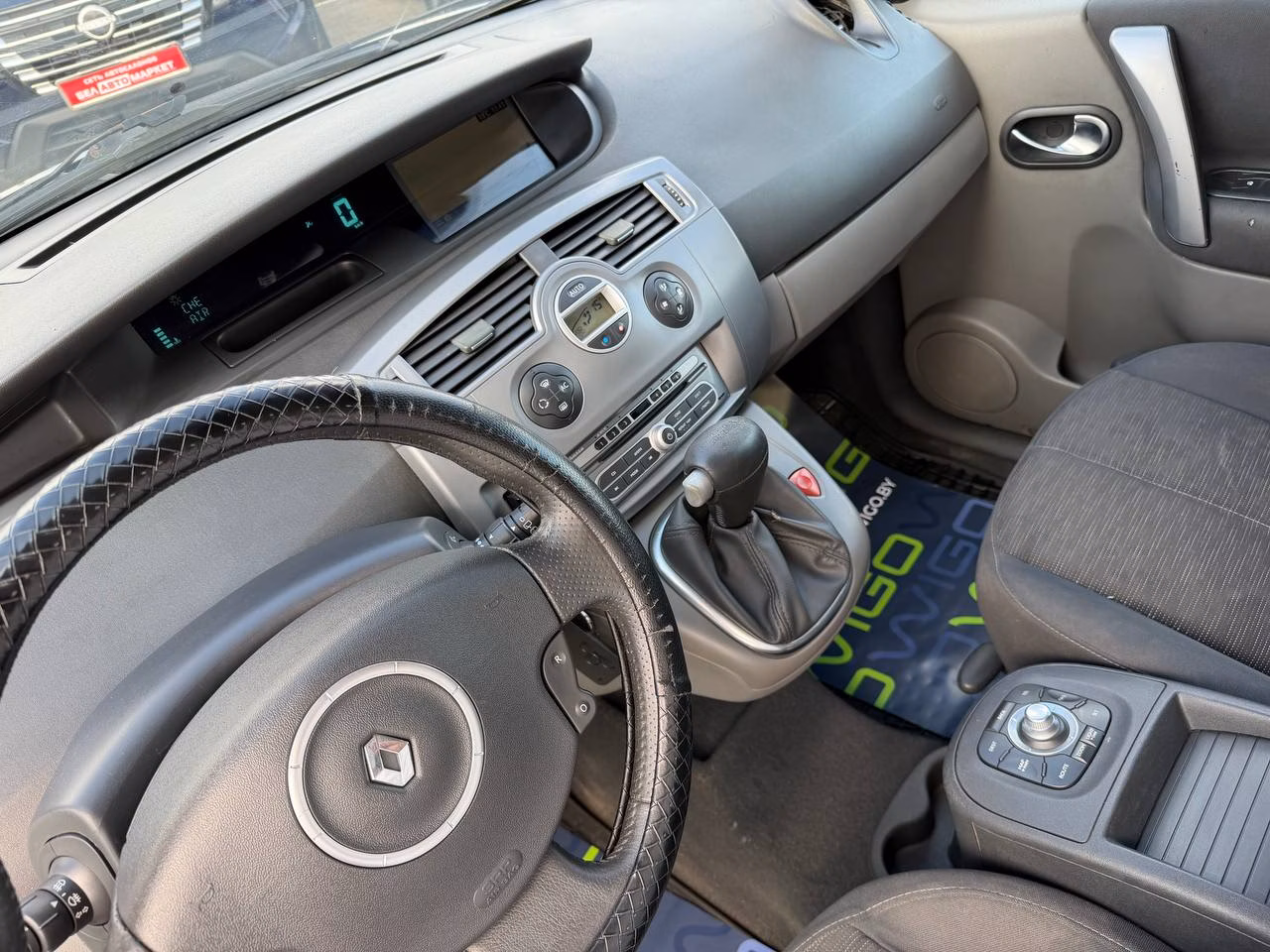 Renault Scenic фото 13