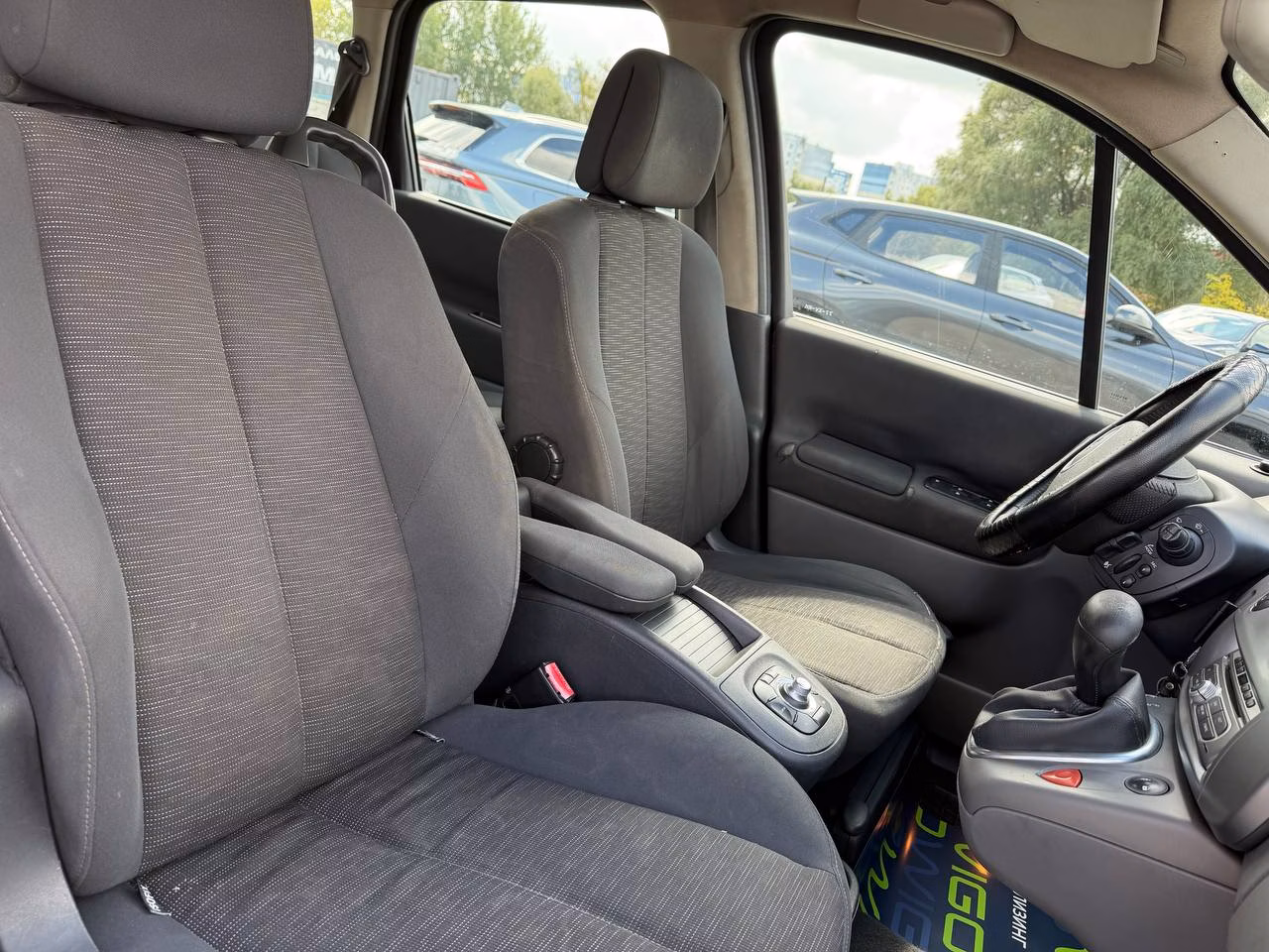 Renault Scenic фото 19