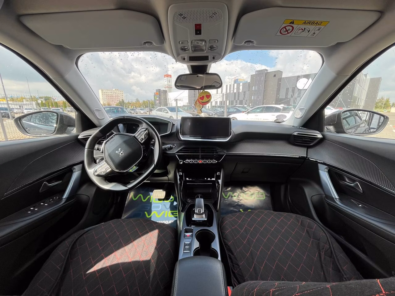 Peugeot 2008 фото 13