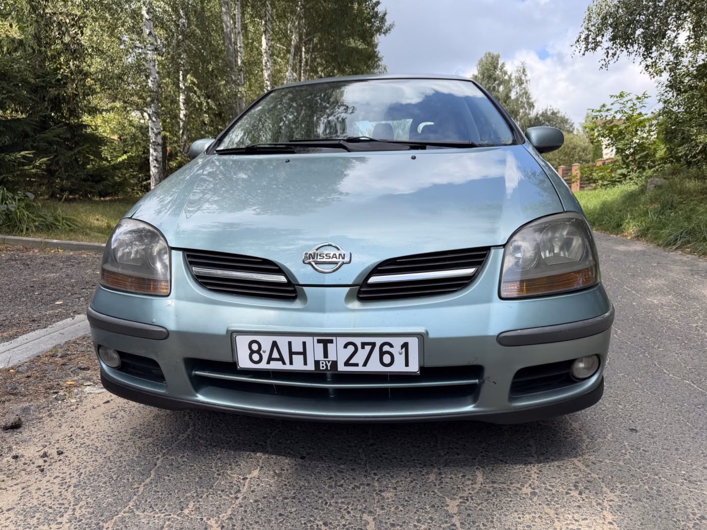 Nissan Almera Tino фото 5