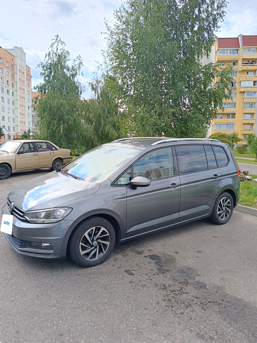 Volkswagen Touran фото 6