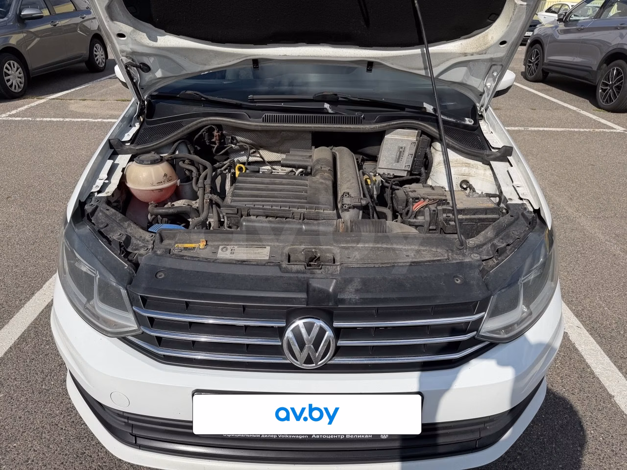 Volkswagen Polo Sedan фото 10