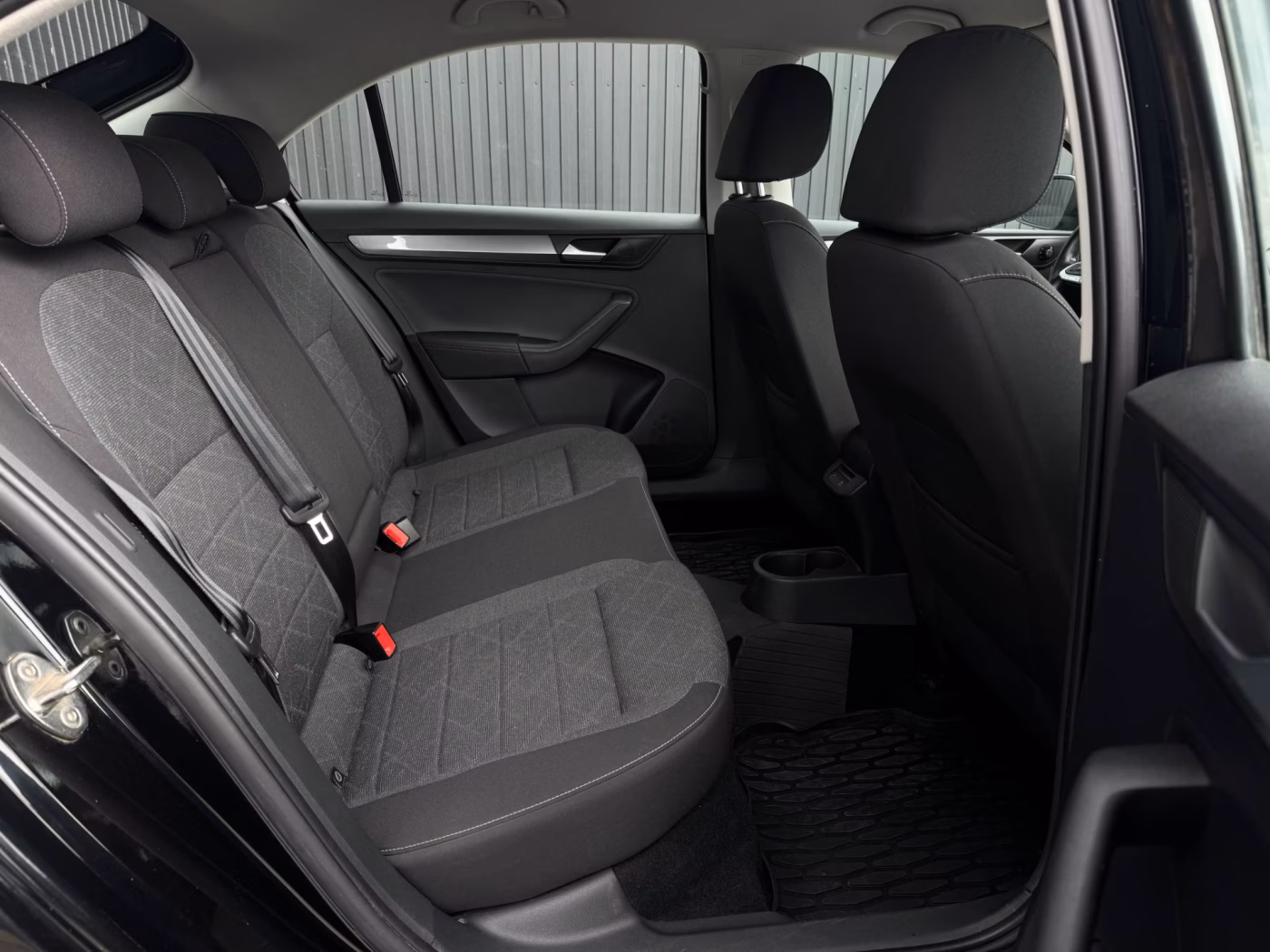 Volkswagen Polo Sedan фото 10