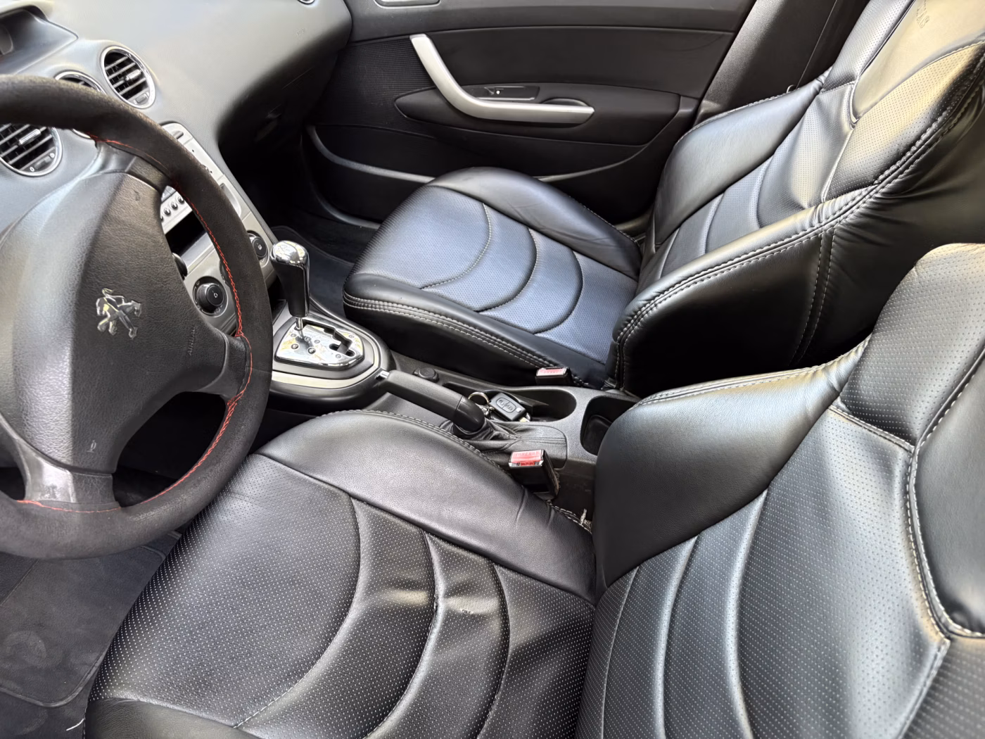 Peugeot 308 фото 16
