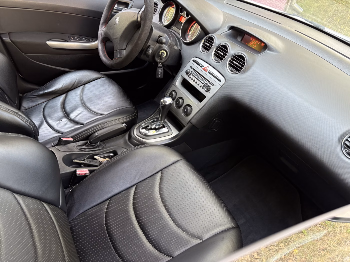 Peugeot 308 фото 17
