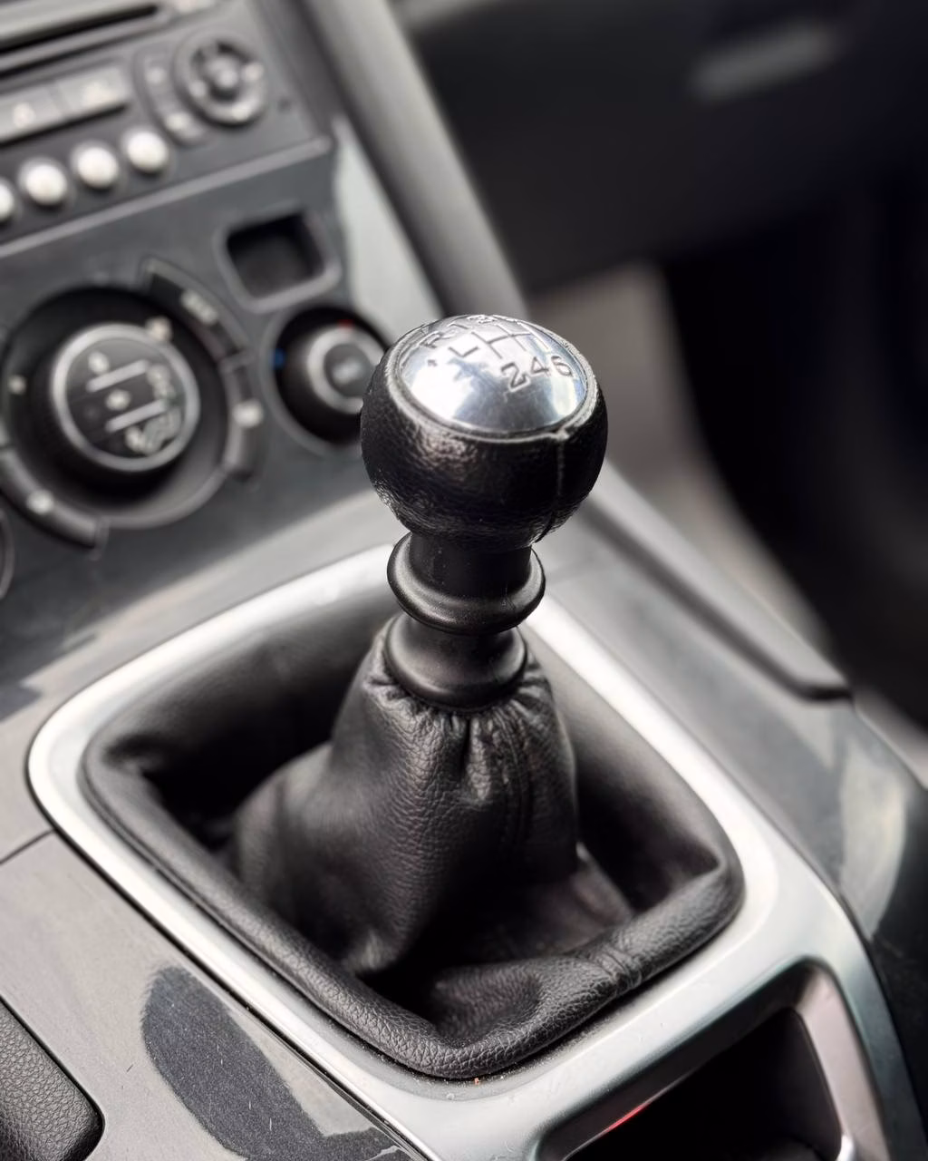 Peugeot 5008 фото 18