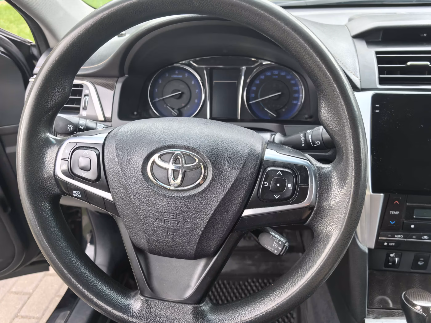 Toyota Camry фото 15
