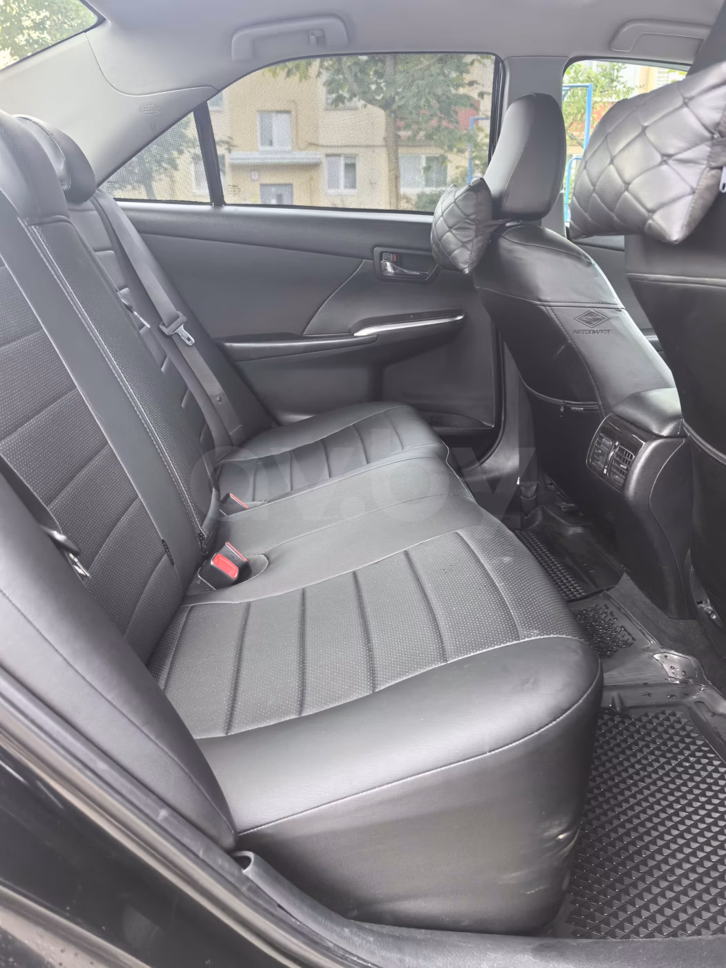 Toyota Camry фото 8