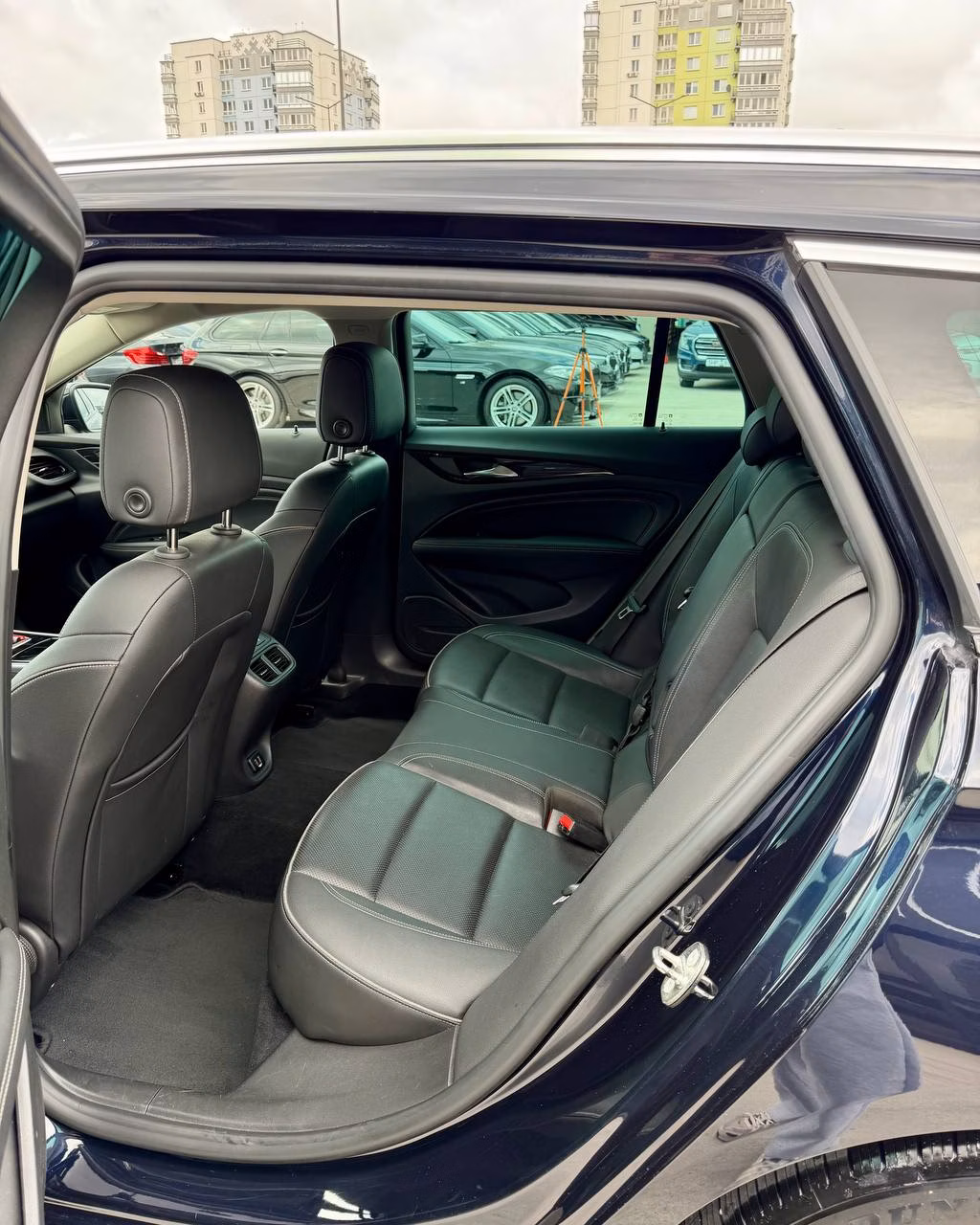 Opel Insignia фото 12