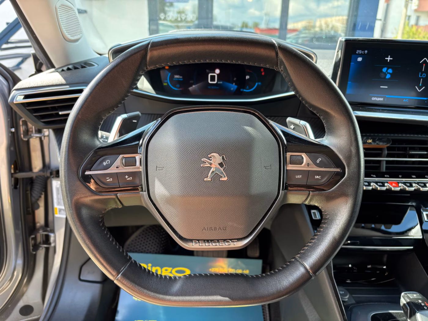 Peugeot 2008 фото 10