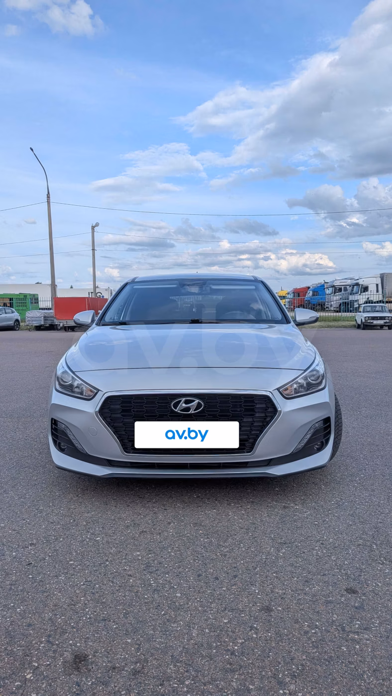 Hyundai i30 фото 2