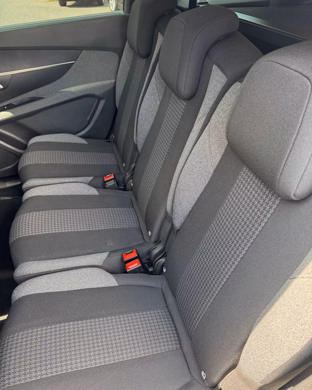 Peugeot 5008 фото 13