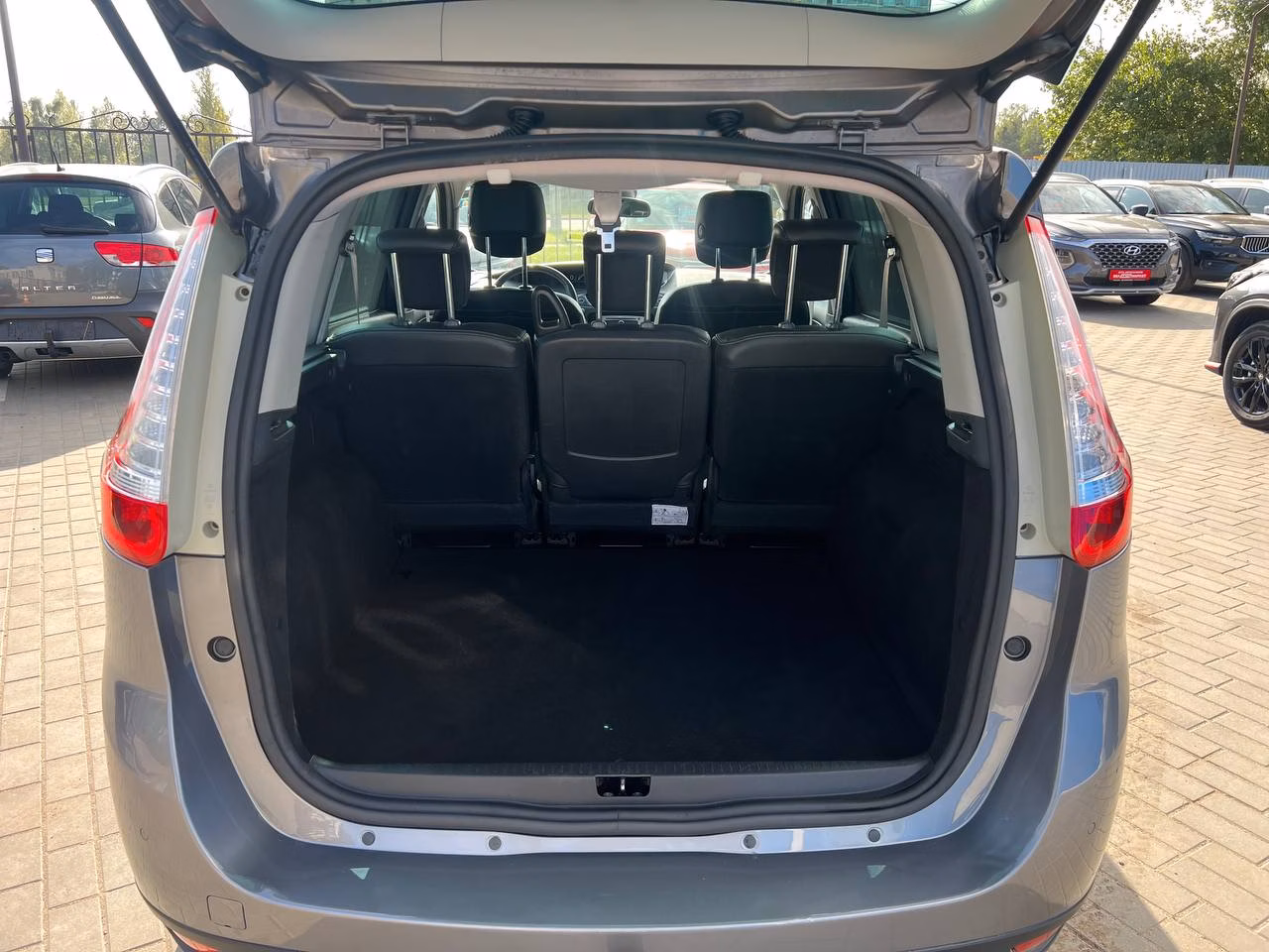 Renault Grand Scenic фото 3