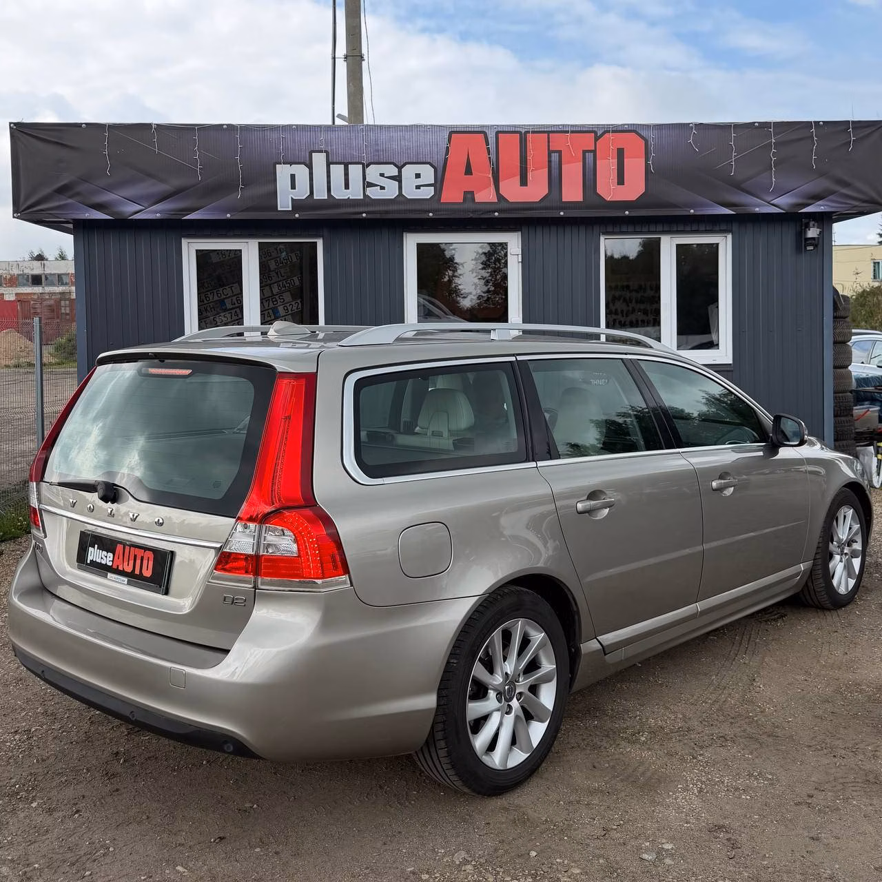 Volvo V70 фото 4