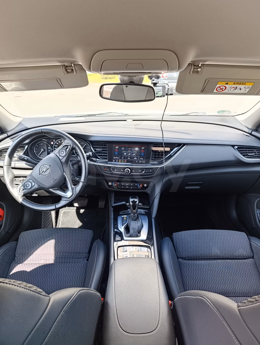 Opel Insignia фото 14