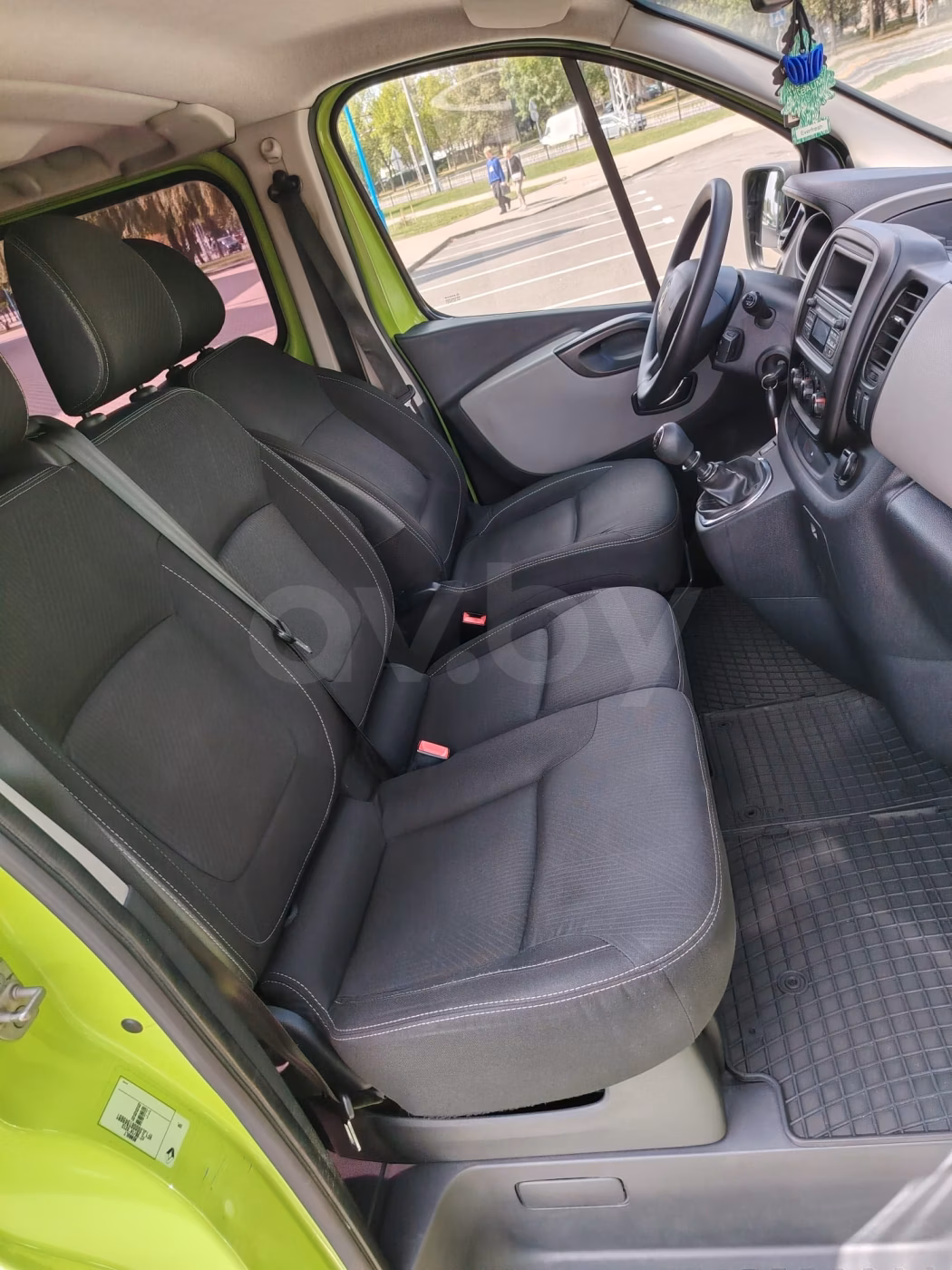 Renault Trafic фото 12